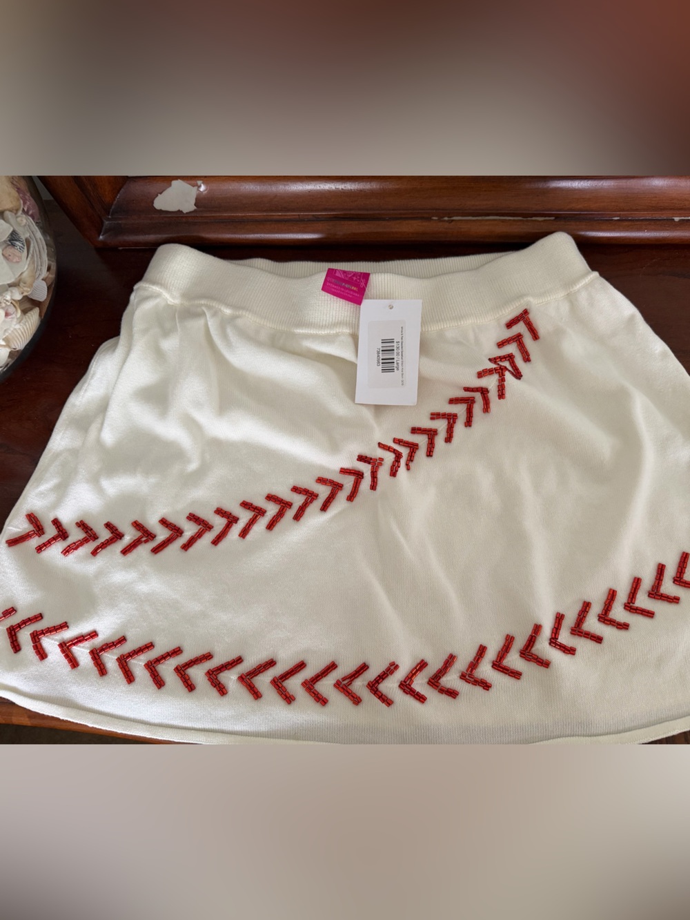 Queen of Sparkles QOS White & Red Beaded Baseball Stitch Knit Skirt NWT large